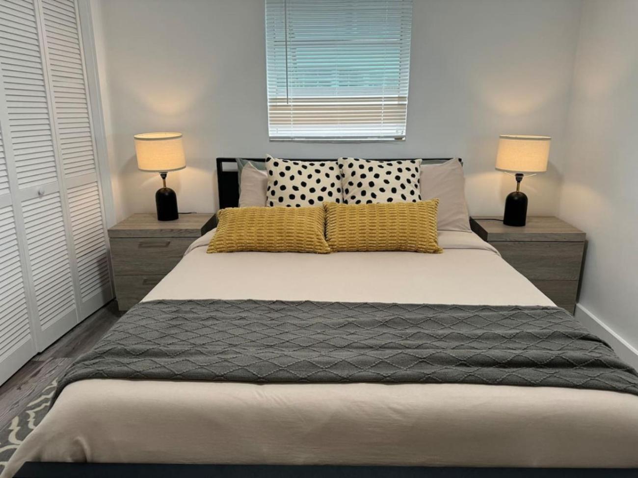 Remodeled Little Havanna Apartments Great Location Miami Extérieur photo